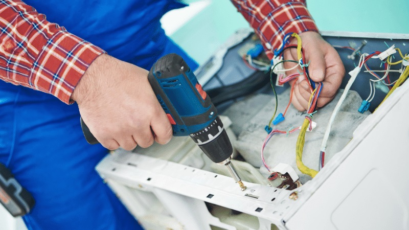 Arifiye Toshiba Toshiba çamaşır makinesi kart tamiri – Su almama arızası orijinal parça ile giderildi. - Teknik servis örneği